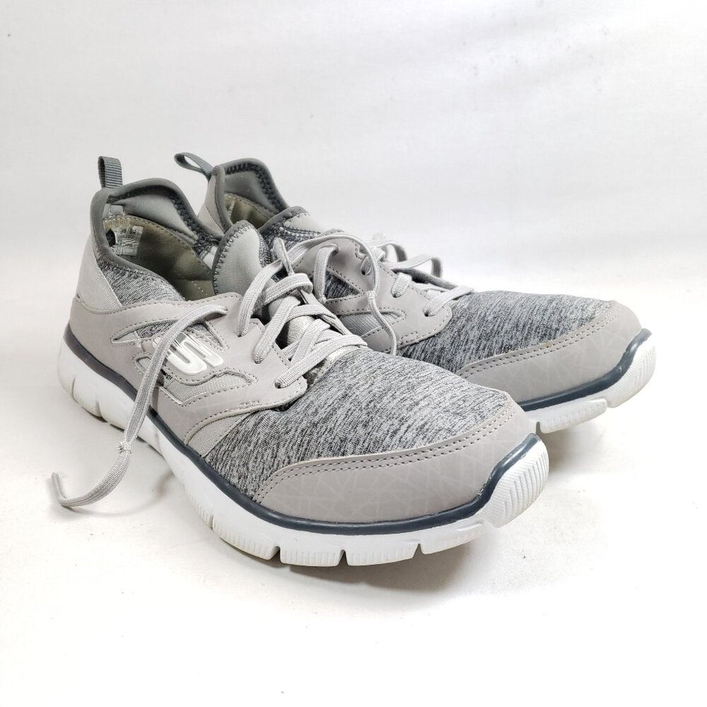 Skechers Women's Size 7 Slip On Fashion Sneakers Gray